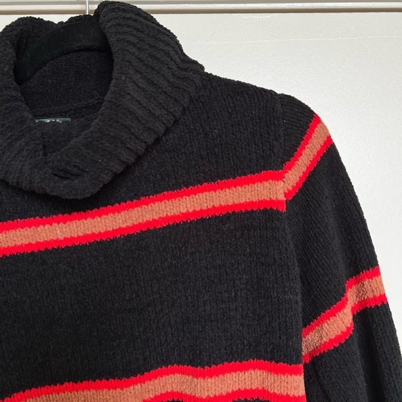 Wild Fable Cropped Turtleneck - Picture 2 of 3